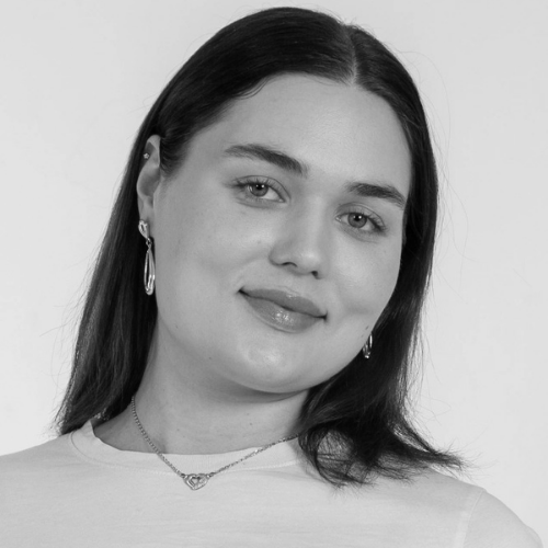 Madeleine Selfcast Exclusive Talent